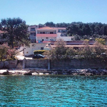 Apartments By The Sea Arbanija, Ciovo - 1085 Trogir Luaran gambar