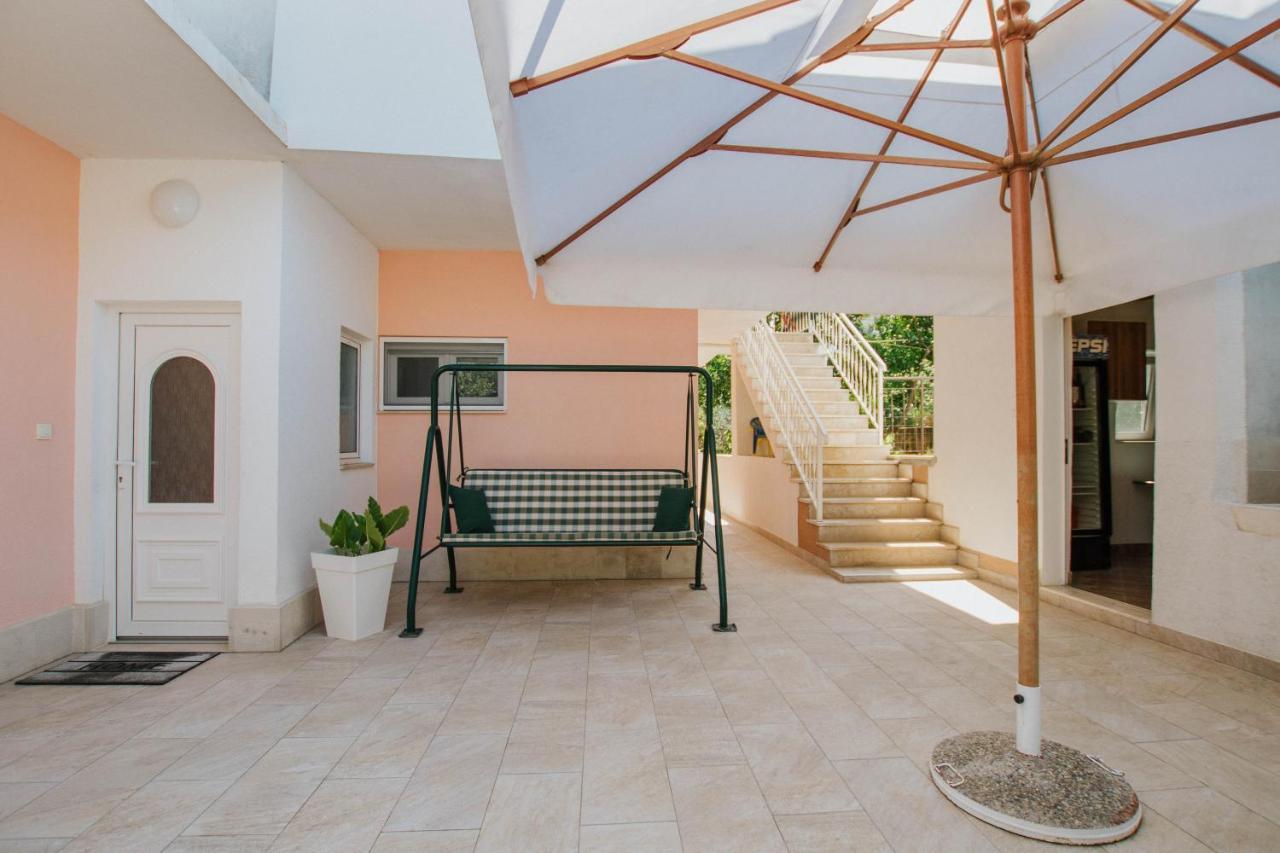 Apartments By The Sea Arbanija, Ciovo - 1085 Trogir Luaran gambar